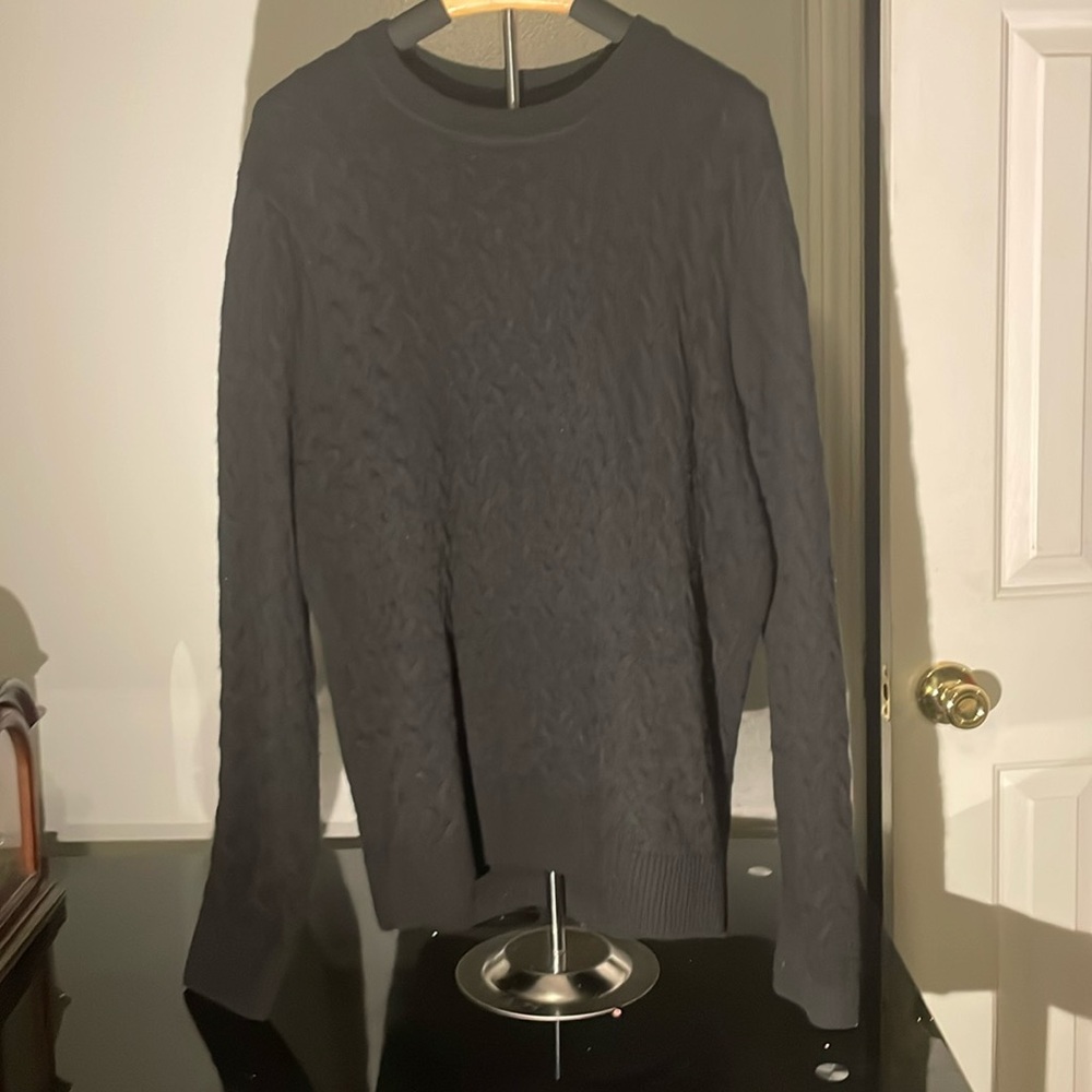Abercrombie & Fitch Men's Black Crewneck Sweater